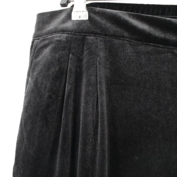NWT gap pants Women's 18 Velvet jogger true black pockets elastic back - Picture 3 of 15